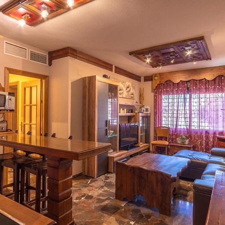 Apartamento Campus De La Salud Granada Luaran gambar